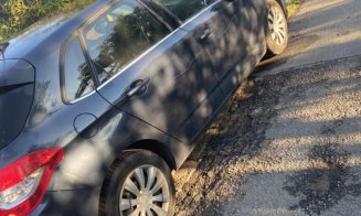 Au fost VANDALIZATE pe Frunzişului toate maşinile care NU au numere de Cluj / "Problema nu e că am parcat pe trotuare, ci ca suntem vinituri"