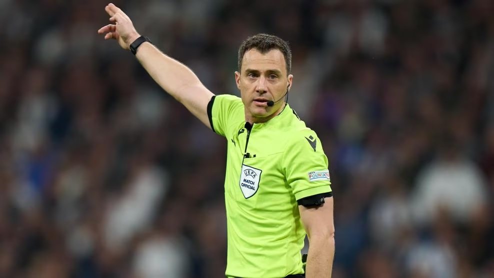 UEFA a stabilit arbitrul partidei România - Olanda. Cine va conduce jocul