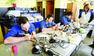 Se prelungeşte perioada de înscriere în învăţământul profesional şi dual
