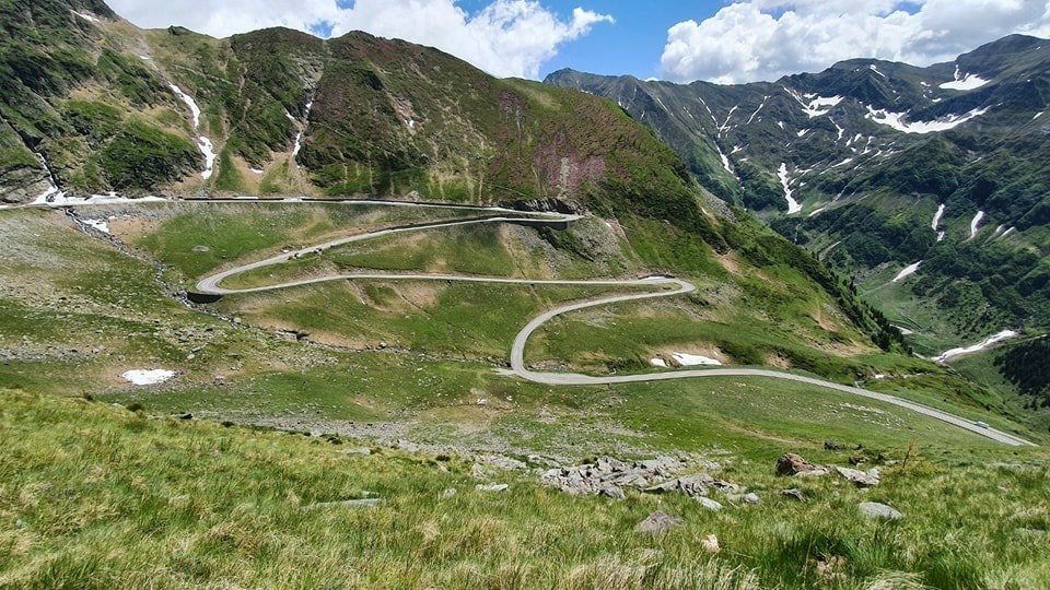 Se închide circulația pe Transfăgărăşan. Cât timp vor dura restricțiile