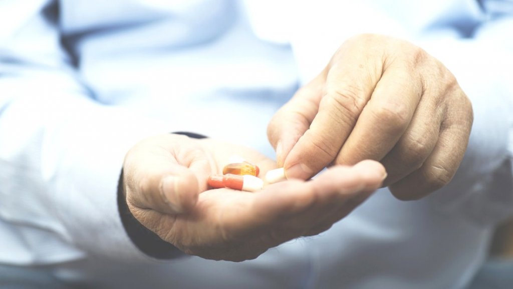 LISTA medicamentelor care pot lăsa șoferii fără carnet. Cum le recunoști