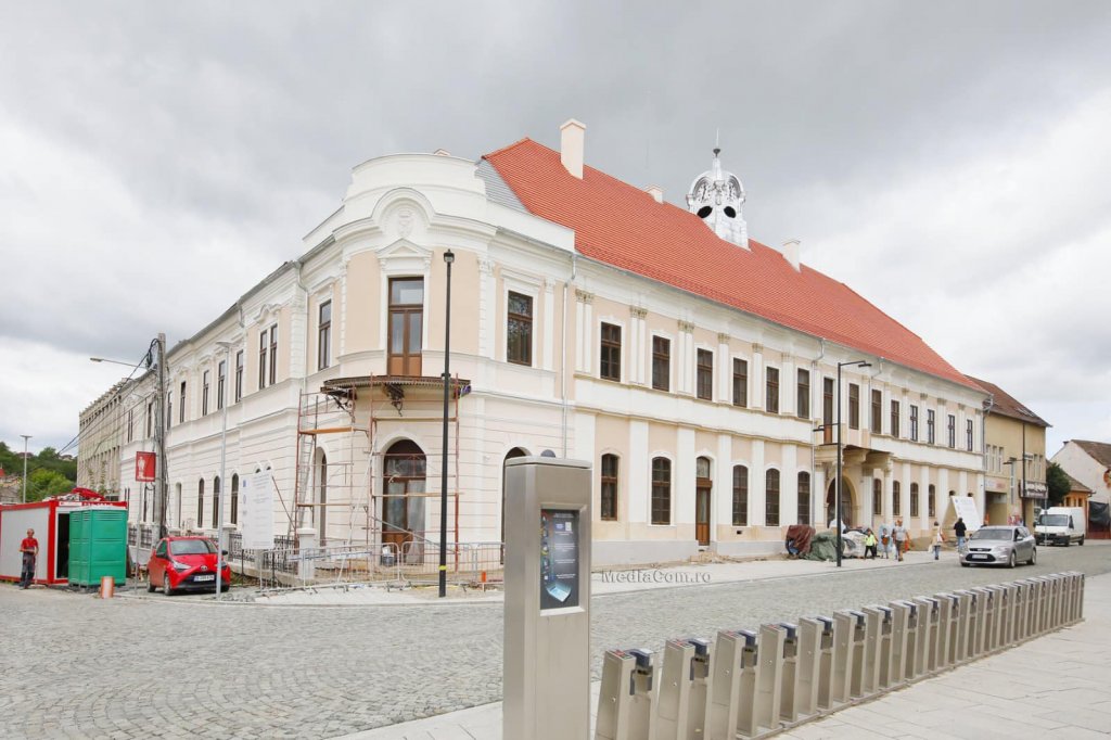 Centrul de Cultură, Artă și Tradiții din Turda prinde contur și la interior