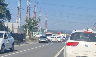 Accident la intrare în Florești. Un taxi și o mașină au intrat în coliziune