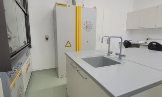 UMF Cluj a inaugurat noul Centru de Cercetare privind Dezvoltarea Medicamentului. Investiție de peste 30 de milioane de lei