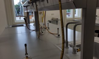 UMF Cluj a inaugurat noul Centru de Cercetare privind Dezvoltarea Medicamentului. Investiție de peste 30 de milioane de lei