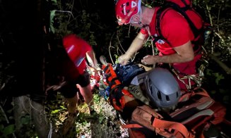 Turistă germană salvată în Cheile Turzii, după ce a alunecat într-o râpă. Operațiunea a durat peste 6 ore
