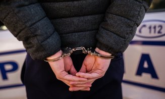 Un bărbat din Câmpia Turzii, care a distrus de 19 ori sistemele care permit accesul la punctele de colectare a deşeurilor menajere, reţinut