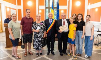 Ceremonie de premiere a cuplurilor care aniversează 50 ani de căsătorie