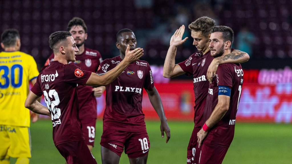 Trei jucători de la CFR Cluj incluși în echipa ideală a etapei din Superligă