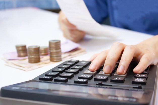 Creșterea impozitelor pe proprietate se amână cu un an