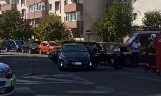 ACCIDENT între o mașină și o motocicletă pe Fabricii. Doi răniți, preluați cu SMURD-ul