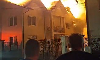 INCENDIU puternic în Cluj-Napoca: Intervenție cu 5 autospeciale / Bărbat rănit, transportat la spital