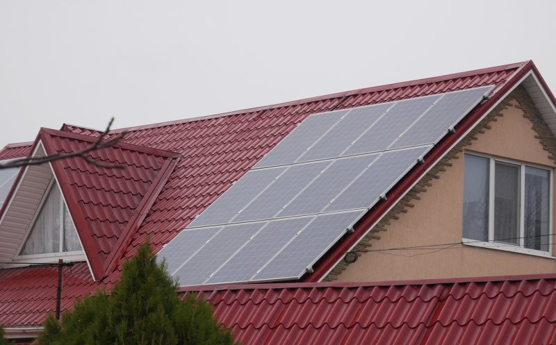 Când începe „Casa Verde Fotovoltaice”, programul cu un buget record. Ministrul Mediului: „Vom finanța și acumulatori”