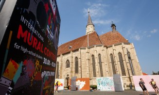 Două autobuze CTP din Cluj-Napoca, transformate în opere de artă urbană