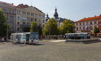 Două autobuze CTP din Cluj-Napoca, transformate în opere de artă urbană