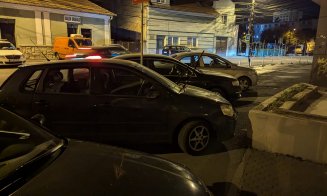 "Pietonii ar trebui să zboare?". Revolta unui clujean față de trotuarele blocate din Cluj-Napoca