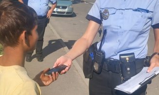 Exemplu de "AȘA DA": Un băiețel din Turda a găsit un telefon mobil și l-a predat polițiștilor