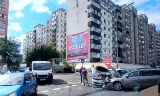 Și-au făcut mașinile praf pe Calea Florești