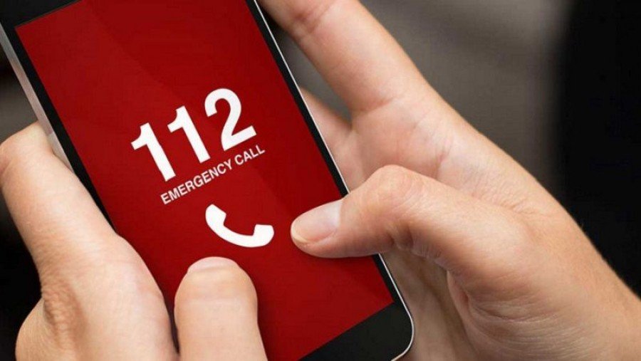 Peste 1,5 milioane de apeluri "aiurea" la 112, în doar câteva luni. Un român a sunat de 15.000 de ori/ Cât e amenda pentru apelare abuzivă
