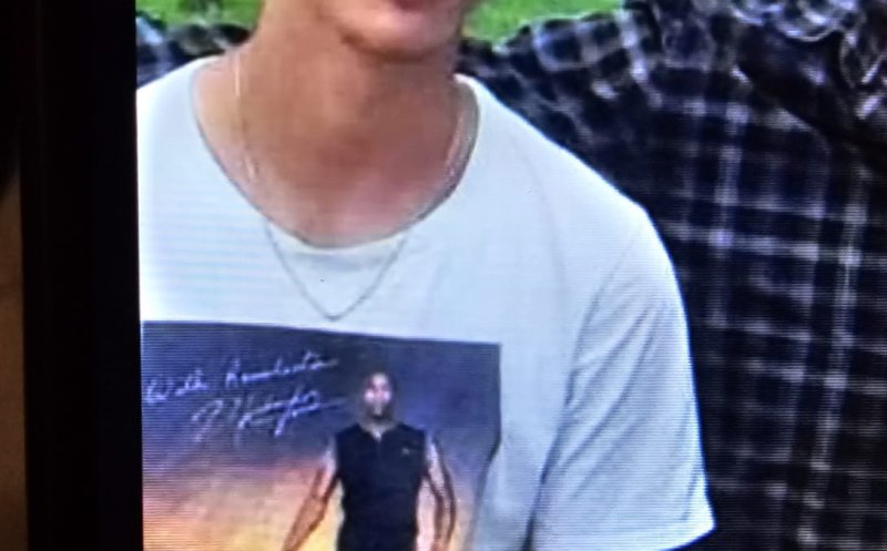 L-AȚI  VĂZUT? Un tânăr în vârstă de 16 de ani a dispărut de acasă