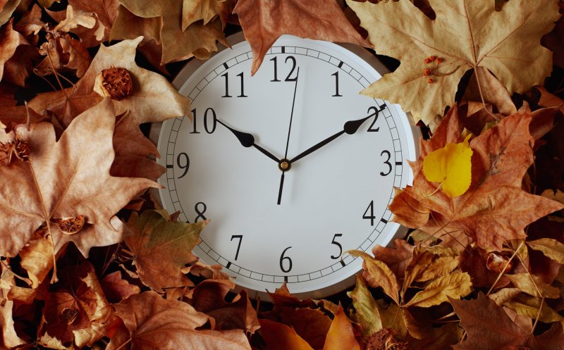 Astăzi este echinocțiul de toamnă 2024. Când se trece la ”ora de iarnă”