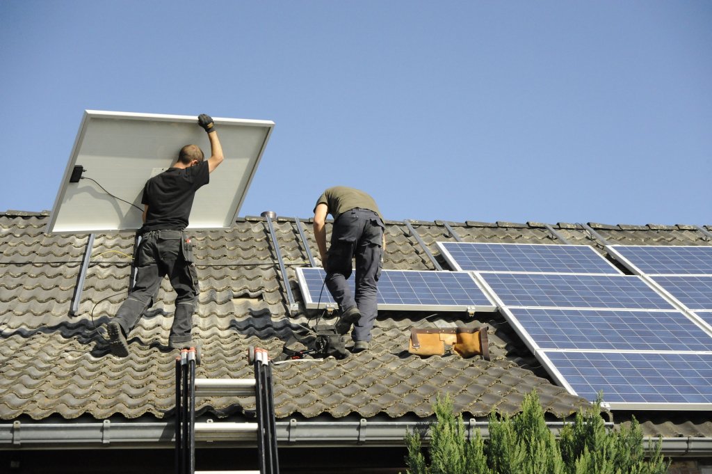 „Casa Verde Fotovoltaice” aproape de start. Când începe programul în regiunea din care face parte Clujul