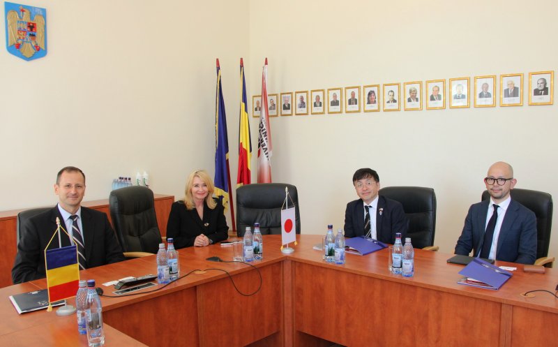 O delegație a Ambasadei Japoniei în România, în vizită la Universitatea Tehnică din Cluj-Napoca
