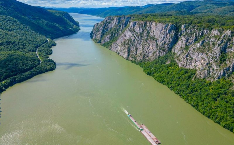 Apele Române: Viitura de pe Dunăre va ajunge în România în 1 octombrie