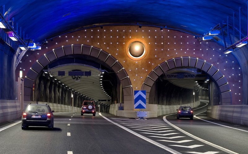 O nouă amânare pentru desemnarea constructorului tunelului pe sub Meseș de pe Autostrada Transilvania