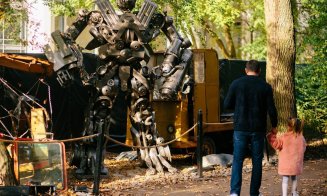 Expoziția „Transform Robots Alive" aduce 14 roboți gigant în Iulius Parc, dar și jocuri de laser tag, mega trambuline, paintball și alte surprize
