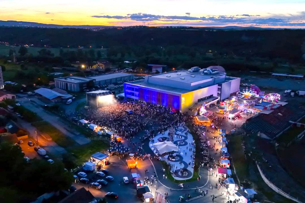Artistul huiduit la concertul Coldplay, în topul preferinţelor clujenilor pentru evenimentul din această lună de la Turda Arena