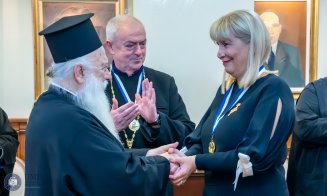 Rectorul UMF Cluj, Anca Buzoianu, decorat de Mitropolitul Veriei, Naousei și Kampaniei din Grecia cu Ordinul „Sfântul Apostol Pavel”