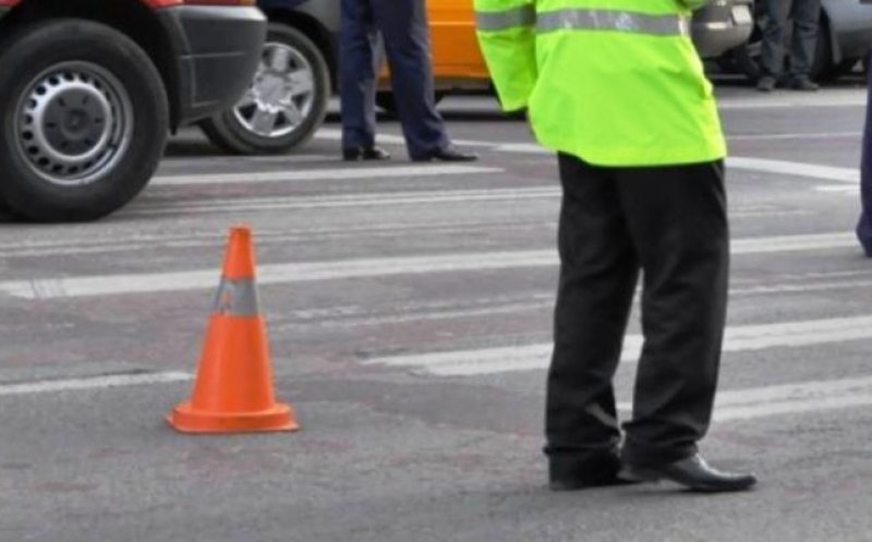 Femeie lovită de mașină pe trecerea de pietoni în Turda. A fost dusă la spital