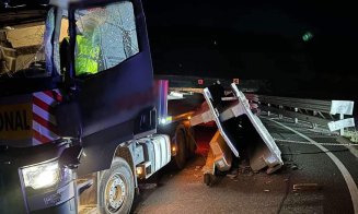ACCIDENT pe centura Vâlcele-Apahida: Câteva grinzi uriaşe de beton au căzut dintr-un camion