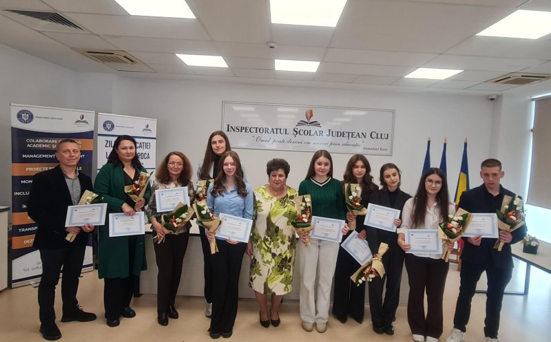 Elevii care au obținut media 10 la examenele naționale din vară au fost premiați de IȘJ Cluj