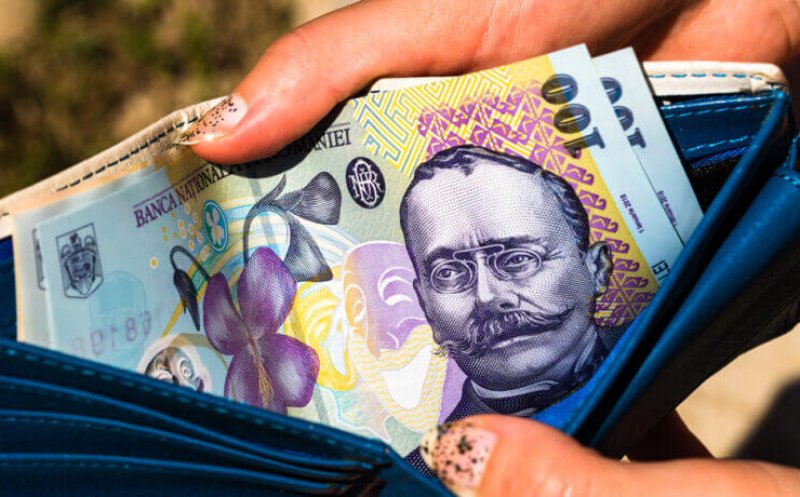 Ciolacu: Salariul minim este hotărât la 4.050 de lei, după discuţiile avute cu patronatele şi sindicatele