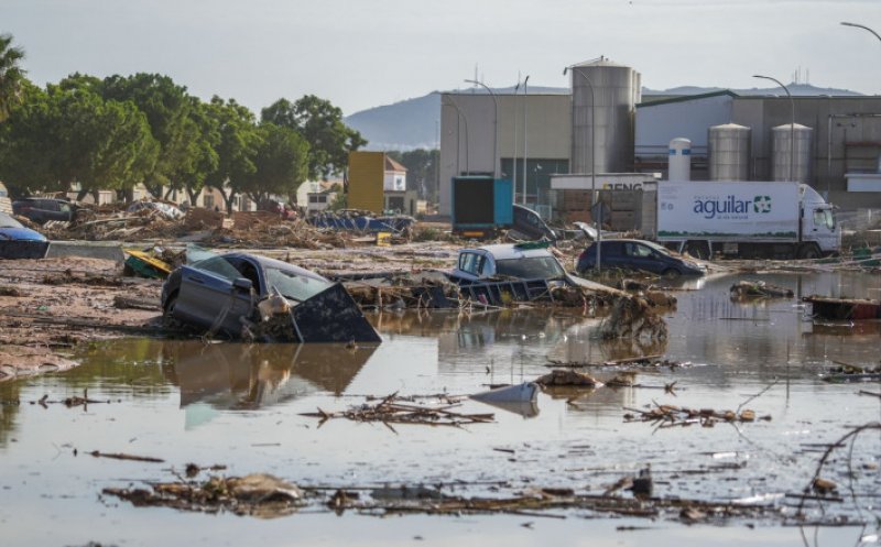 Inundaţiile din Spania se extind în Catalonia. Cod roşu de „pericol extrem” emis pentru Barcelona, în timp ce Tarragona este deja sub ape