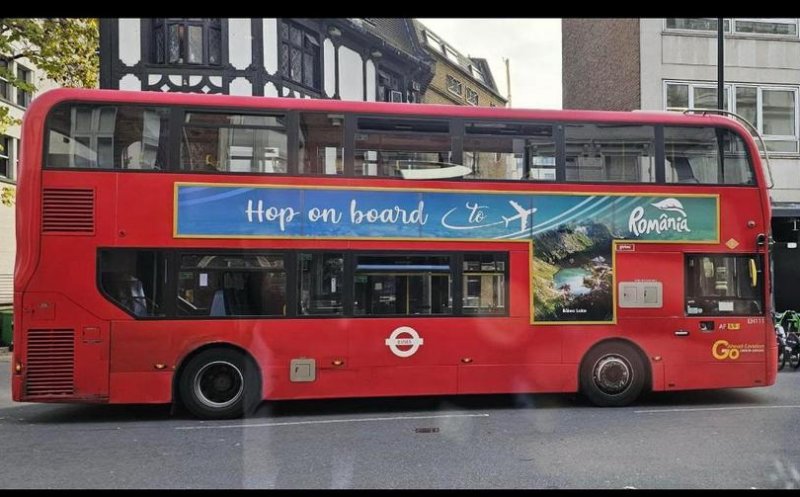 România va fi promovată luna aceasta ca destinaţie turistică în Regatul Unit, pe autobuze