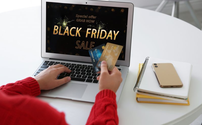 Black Friday, o afacere tot mai aproape de 1 miliard de lei. Românii au cheltuit mai mult la această ediție / Topul celor mai cumpărate produse