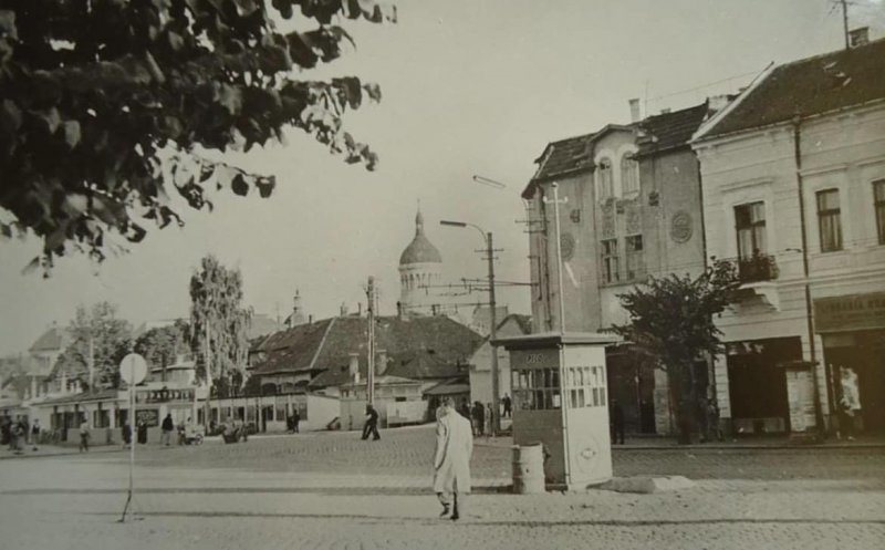 Piața Mihai Viteazu, înainte construirea blocului turn