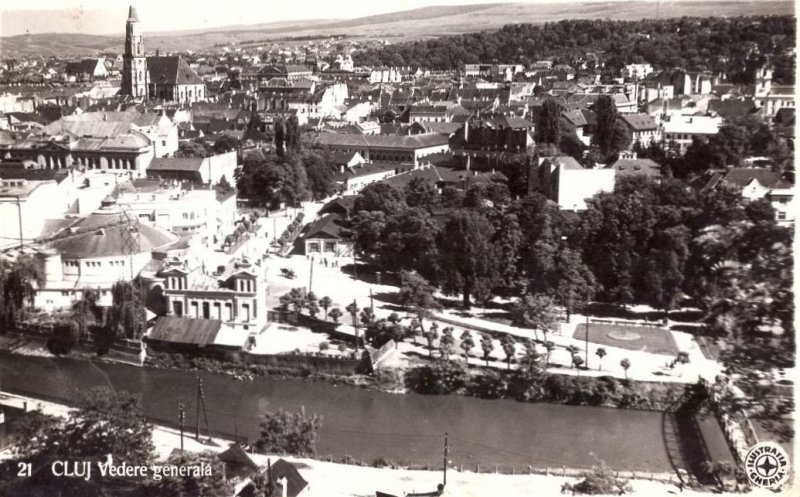 Clujul de pe Cetățuie, 1939. Se văd rondoul de flori și clădirile băii Diana