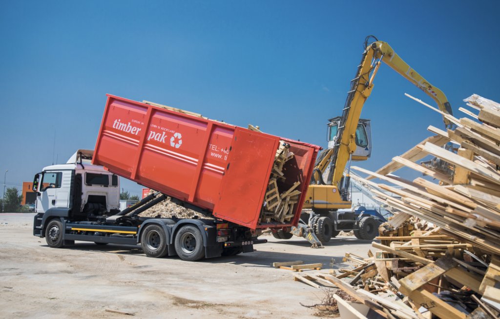 Promotor al economiei circulare, EGGER a reciclat peste 767.000 de tone de deșeuri lemnoase în ultimii 11 ani 