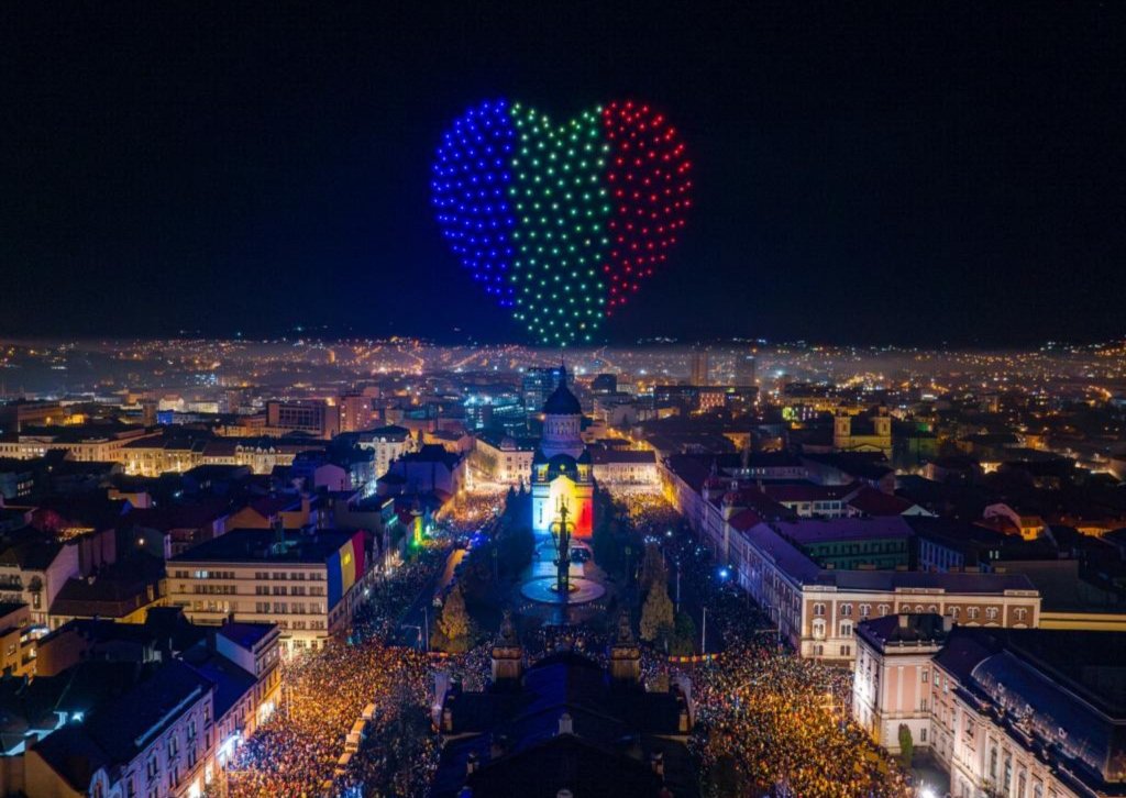 1 Decembrie, la Cluj-Napoca: Delia și Zdob&Zdub, regal folcloric și spectacol cu drone