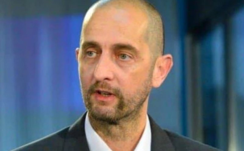 Dragoș Damian, Terapia Cluj: „După ce ai votat, după parada militară, du-te la Târgul de Crăciun și cumpără ceva Fabricat în România”