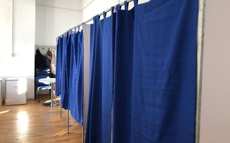 Momente ireale. Alegerile în diaspora continuă, deşi CCR a anulat primul tur al prezidenţialelor