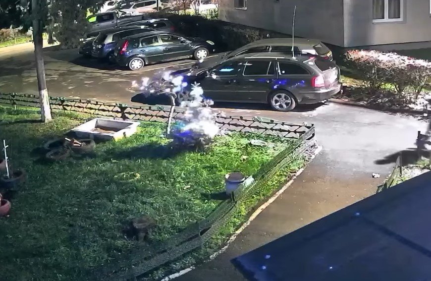 Instalații de Crăciun, furate de un tânăr în Cluj! Momentul, surprins de camerele de supraveghere