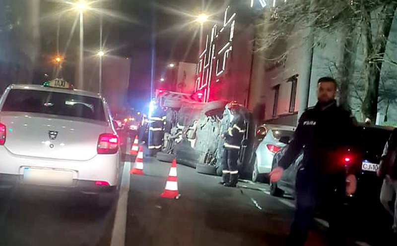 Cum s-a produs ACCIDENTUL cu 5 mașini de pe Constantin Brâncuși. Şoferiţa era BEATĂ criță / Cât era alcoolemia