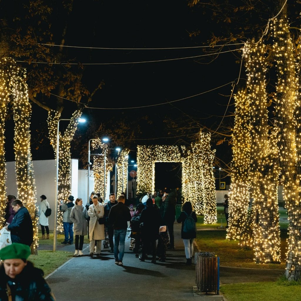 Urmează un nou weekend de magie la Winter Dream Florești. Caravana Coca-Cola va poposi în Parcul Poligon