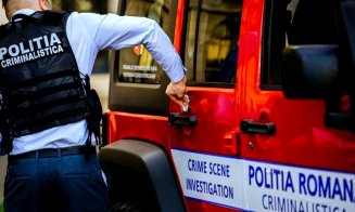 Descoperire macabră într-un oraș din Ardeal: Cadavru găsit într-o mașină arsă