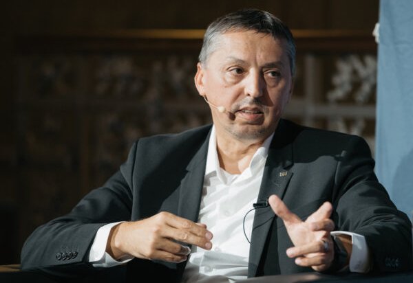 A fost condiţionată numirea la Educaţie a lui Daniel David de înscrierea în PNL? Răspunsul noului ministru